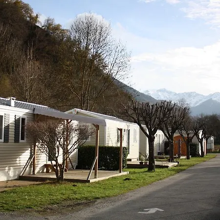 Camping Le Pyreneen Kemping Salles-et-Pratviel